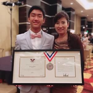 Meet your Posher, Vicky